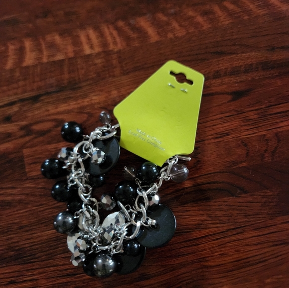 Crystale Bijoux Black Bead Bracelet - Picture 4 of 4